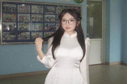 Em bé dâm đãng của lớp nữ sinh